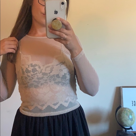 Mesh and Lace top 🌟 like new - Picture 1 of 2